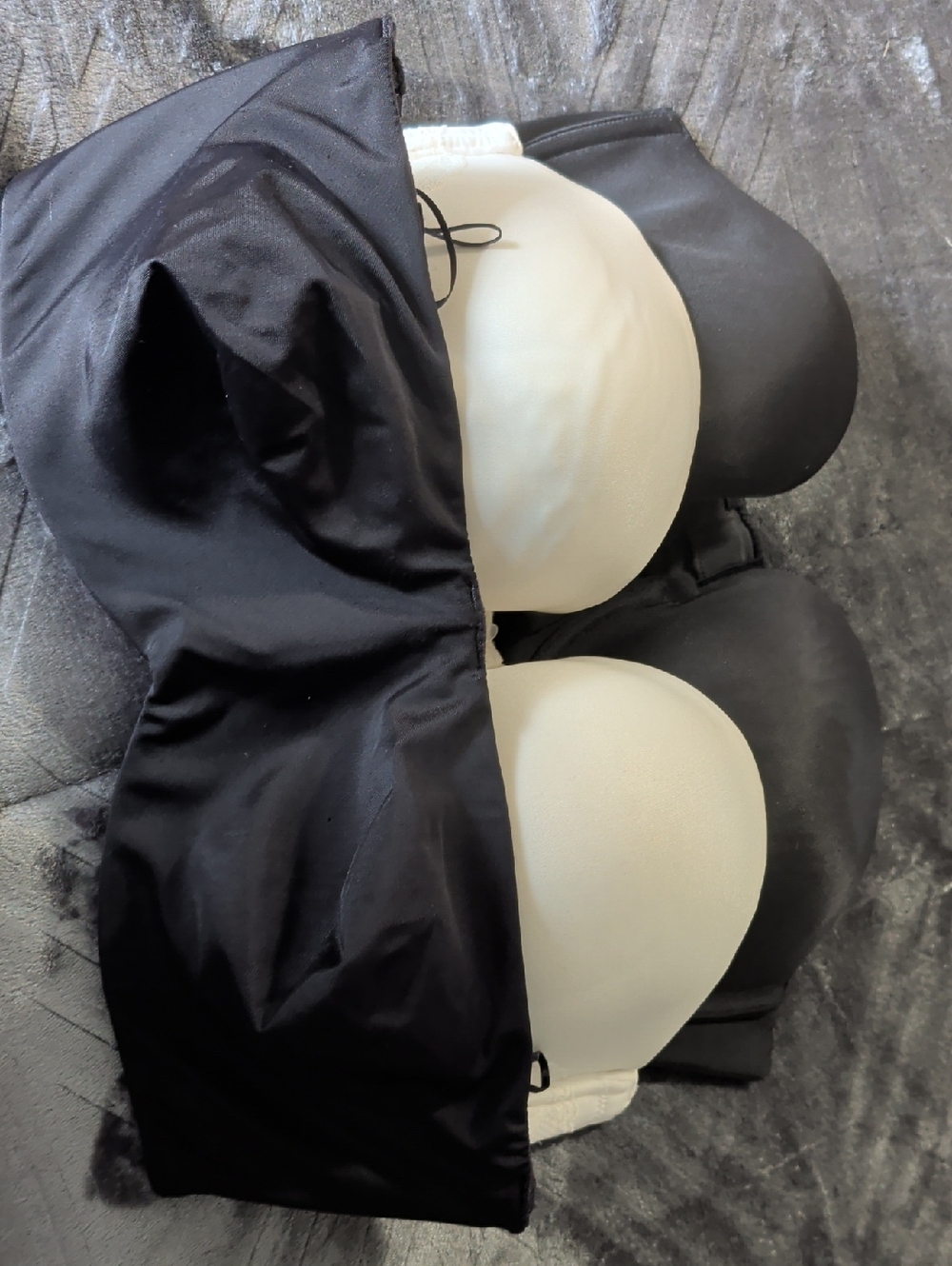 Strapless Convertible Push-Up Bra - Black and Cream